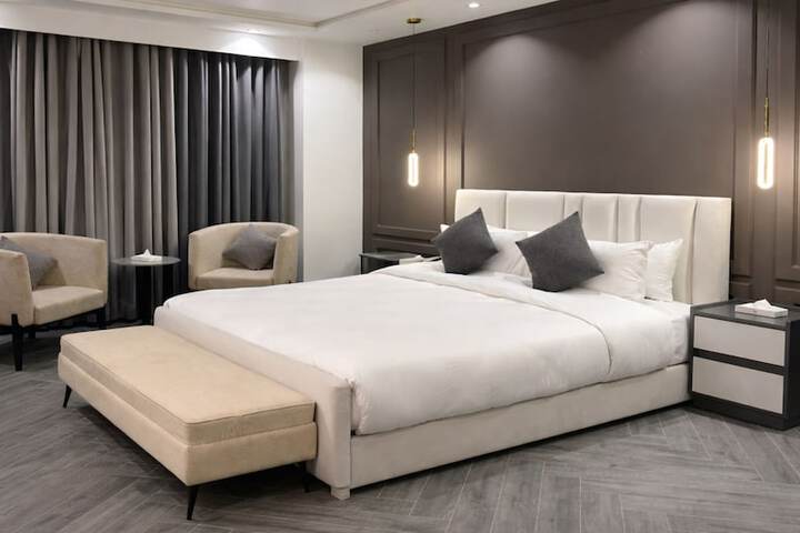 Room 17 of 41