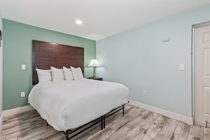 Room 8 of 56