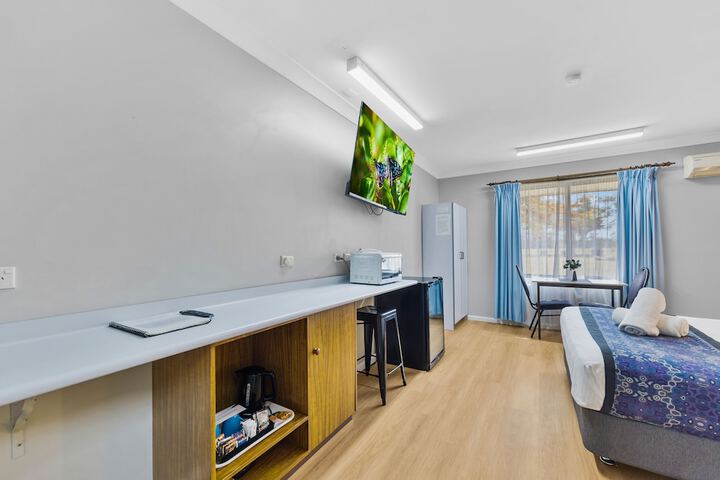 Room 44 of 105