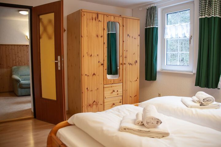 Room 9 of 26