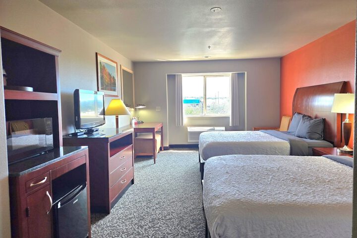 Room 10 of 29