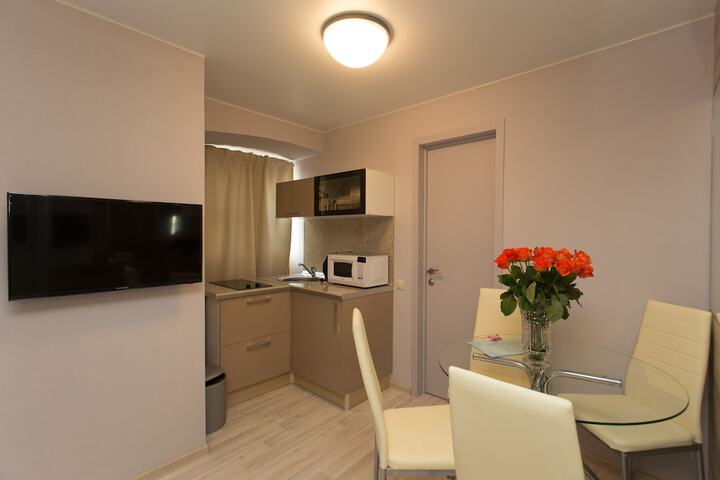 Room 30 of 103