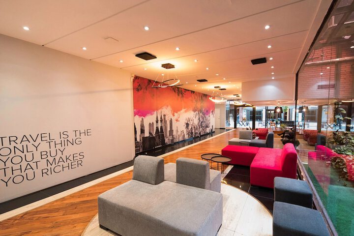 Entrance & Lobby