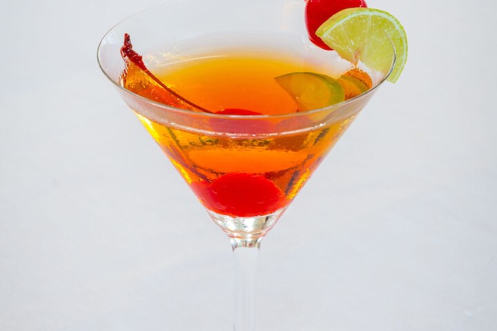 Lounge 91 of 103