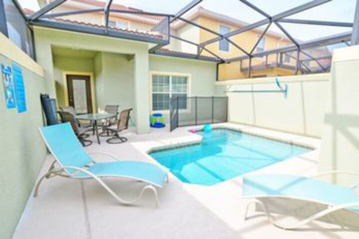 Pool 632 of 687