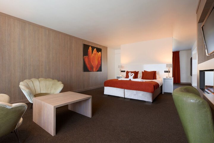 Room 17 of 41