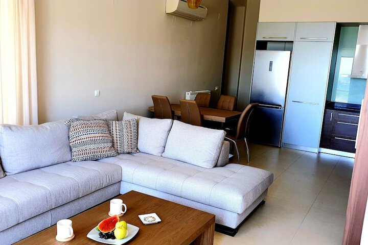 Room 17 of 27