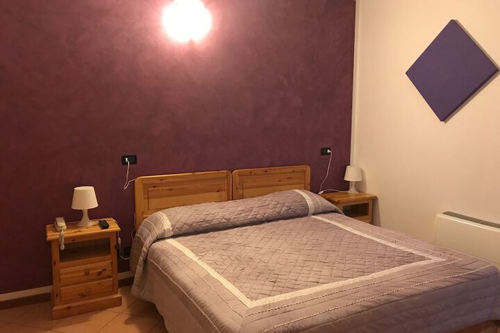 Room 16 of 64