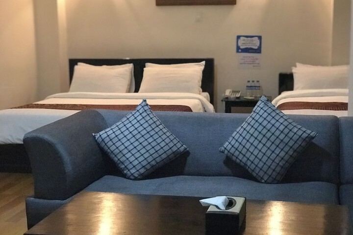 Room 17 of 41