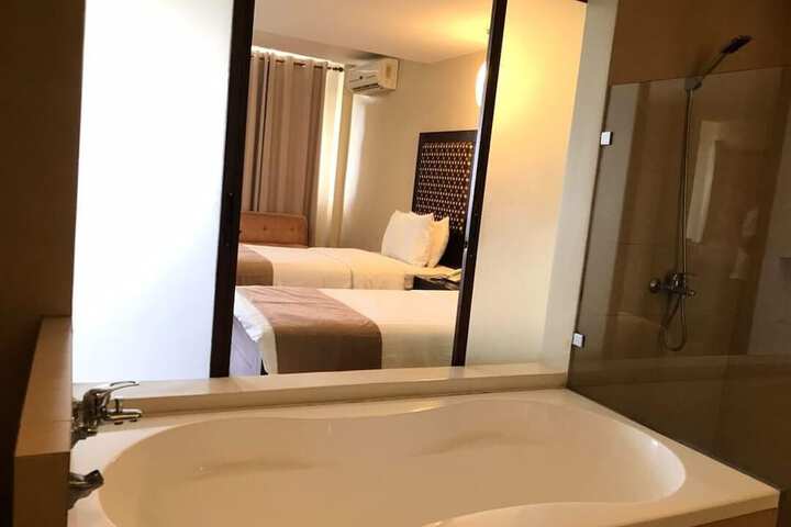 Room 36 of 51