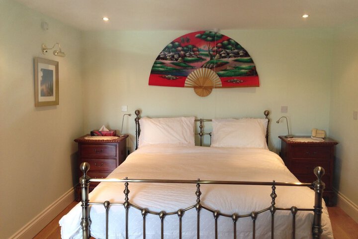 Room 11 of 114