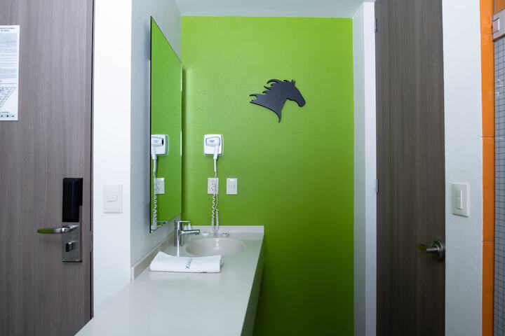 Room 29 of 36