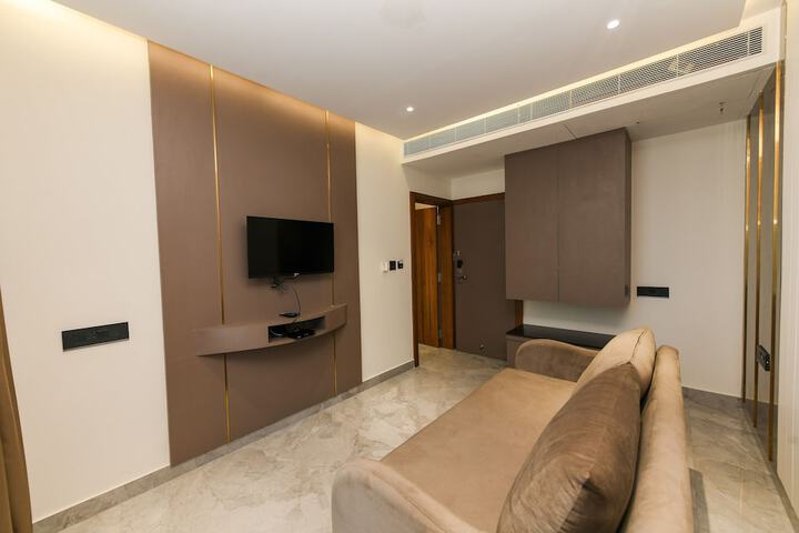 Room 22 of 35