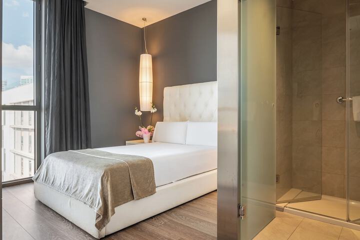 Room 4 of 46
