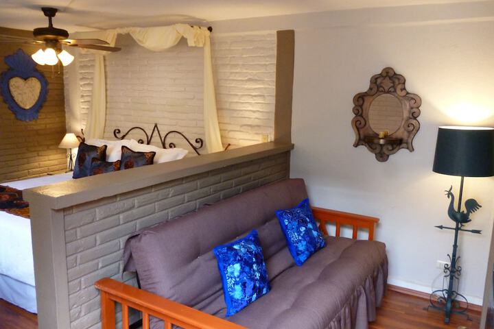 Room 3 of 39