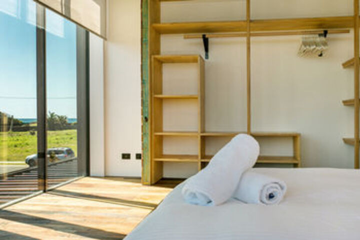 Room 9 of 24