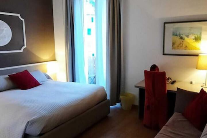 Room 3 of 18