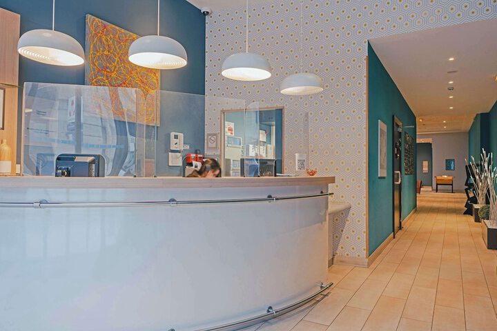 Guest Lobby