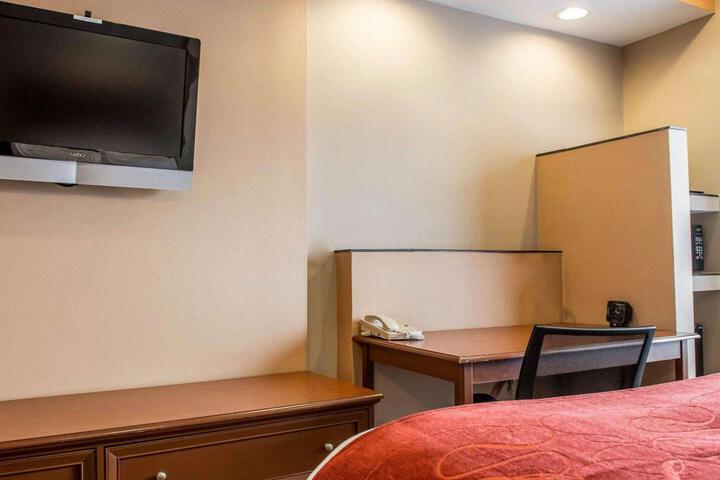 2 Double Beds Accessible (5 of 12)