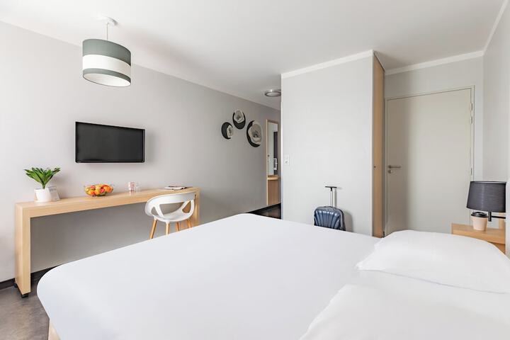 Room 6 of 21