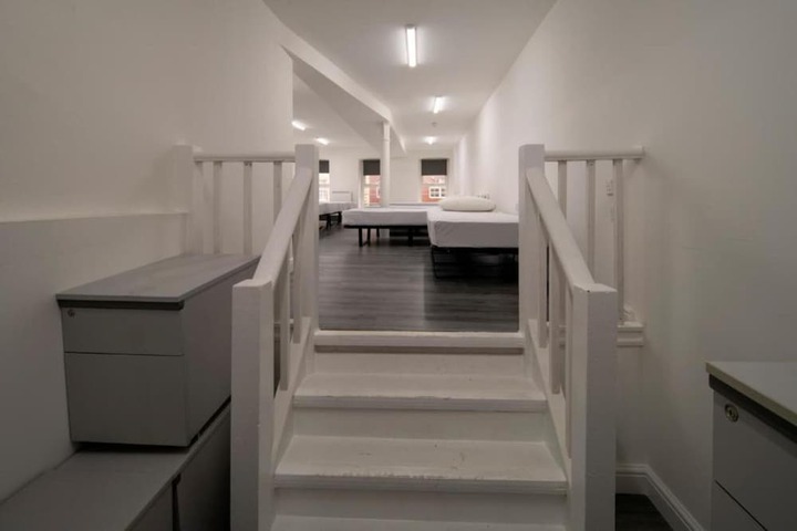 Room 9 of 23