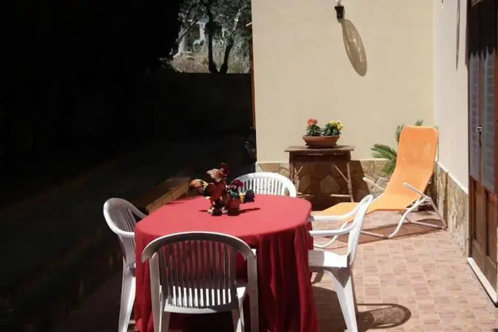 Dining 6 of 7