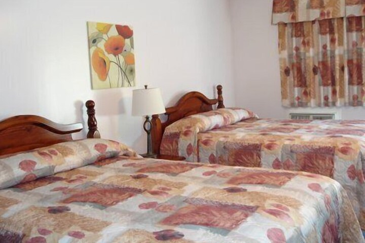 Room 4 of 56