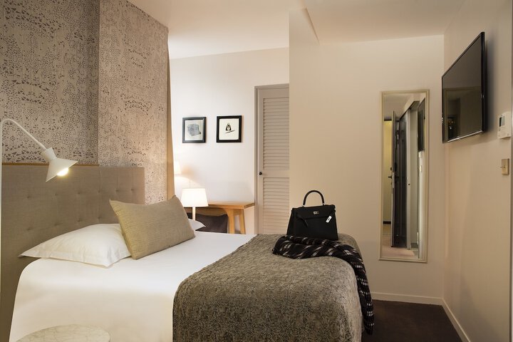 Room 12 of 72
