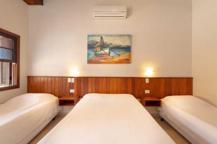 Room 21 of 99
