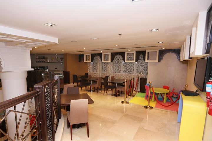 Hotel Interior 6 of 43