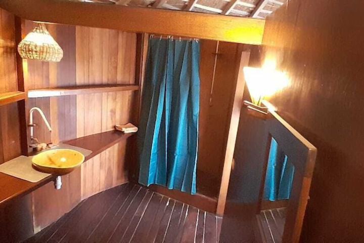 Room 74 of 120