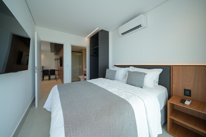 Room 12 of 72