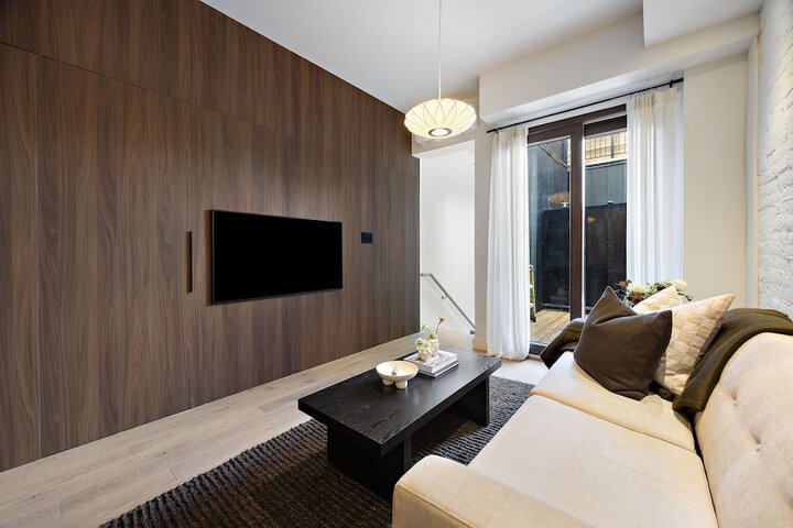 Room 44 of 65
