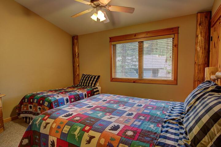 Room 5 of 15