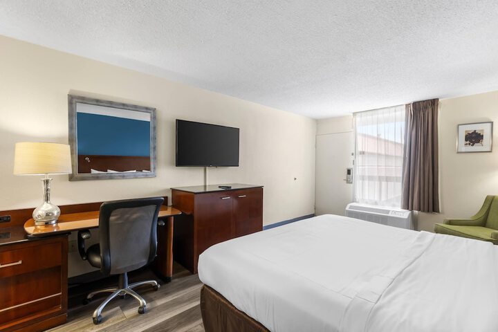 Room 38 of 70