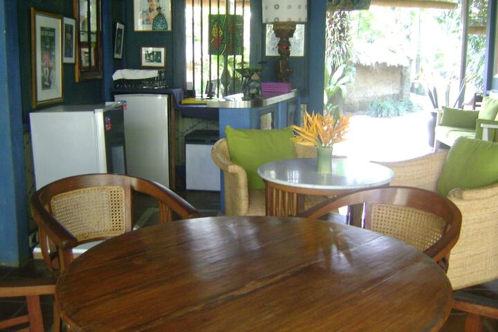Dining 49 of 65