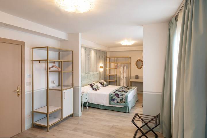 Room 43 of 80