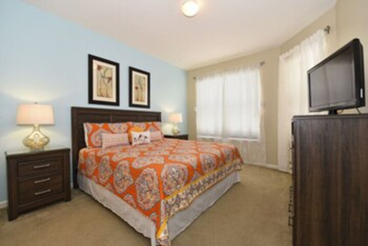 Room 4 of 117