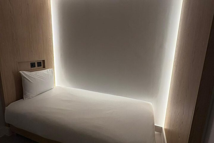 Hero Image 1 of 6