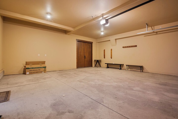 Room 14 of 38