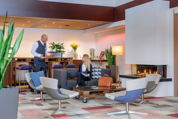 Hotel Interior 6 of 43