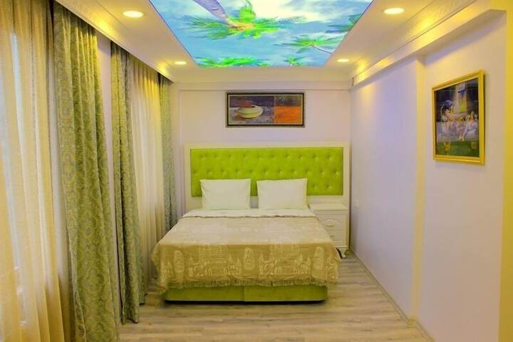 Room 6 of 29