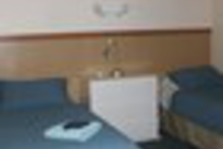 Room 38 of 123