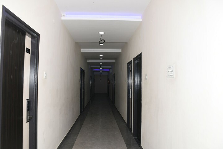 Hotel Interior 21 of 25