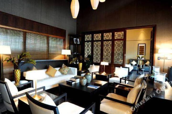 General 6 of 23