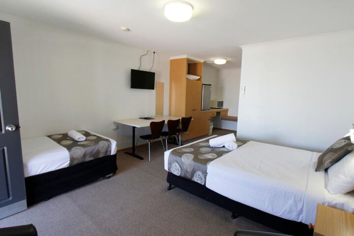 Room 8 of 60