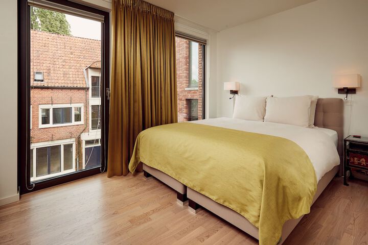 Room 12 of 171