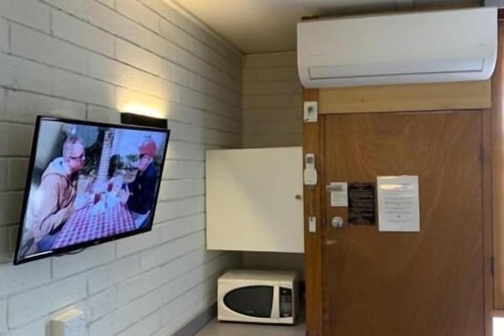 Room 18 of 54