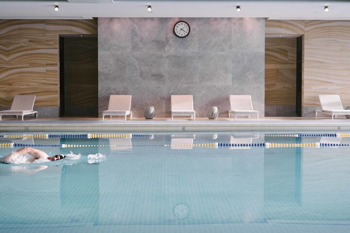 Pool Hotel