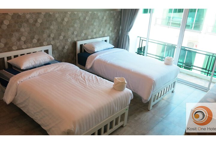 Room 15 of 64